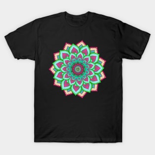 Beautiful mandala in pink and green T-Shirt